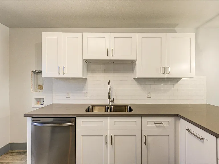 3112 Wentworth St #2 — Photo 7
