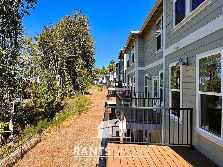 Forest Park Townhomes — Photo 15