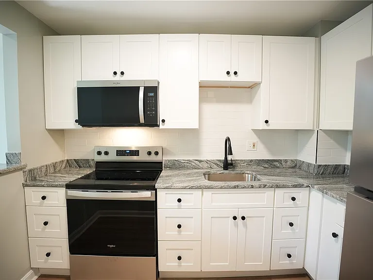 366 Main St #101 — Photo 6