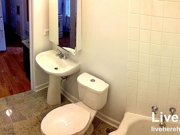 4th image of 1821 W North Ave #18214F