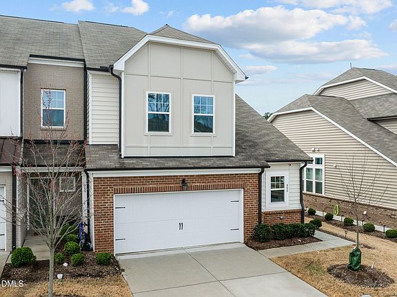 4th image of 902 Talbot Pl