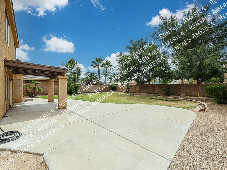 3481 E Vernon St — Photo 42