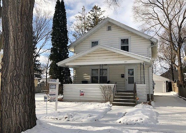 Welcome to 221 N. Outagamie St.