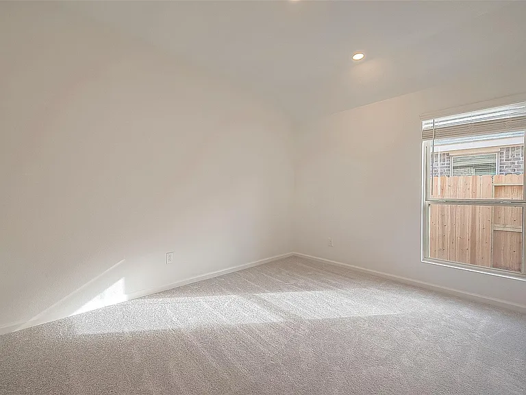 27106 Wandering Glen Ln — Photo 25