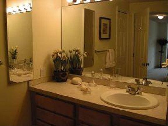 5th image of 1300 Collins Ave APT 304