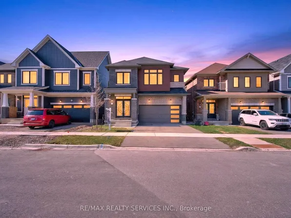 12 Ladd Ave, Brantford, ON N3T 0S3