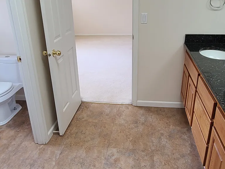5104 NE 68th Ave — Photo 17