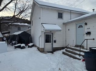 200 Avenue C #2, Matamoras, PA 18336