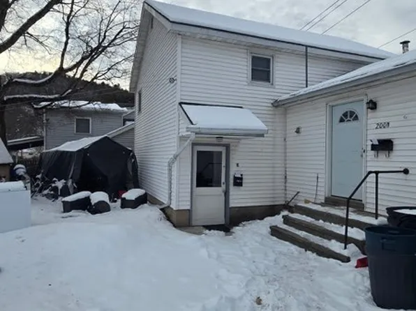 200 Avenue C #2, Matamoras, PA 18336