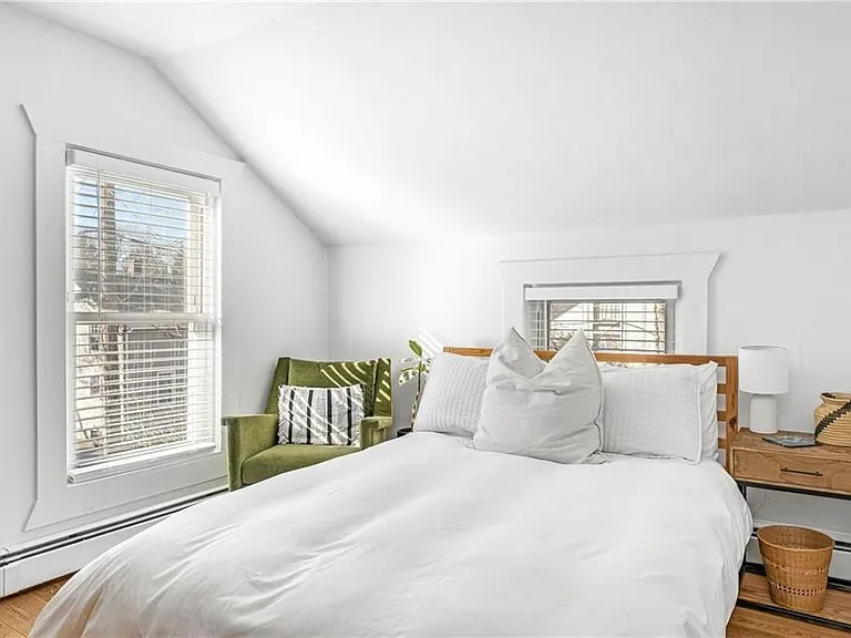 34 Read Ave — Photo 12