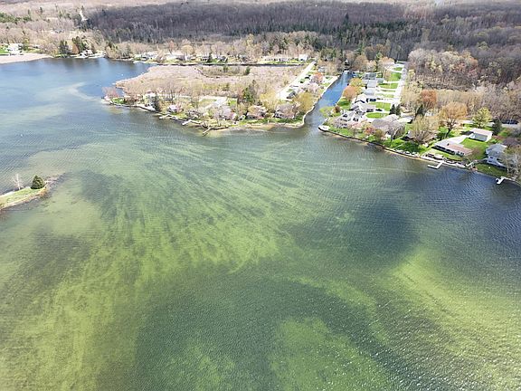 2nd image of 9471 Peninsula Dr