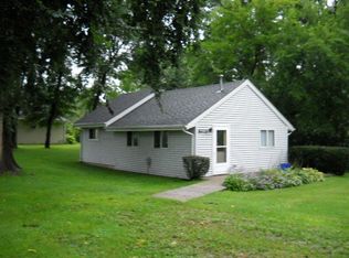 8416 Wren St, Burlington, WI 53105