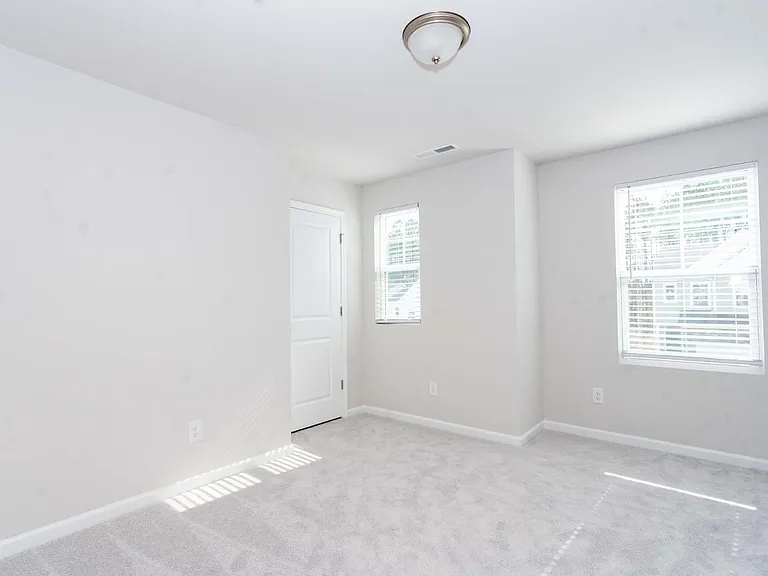 710 Spoonbill Trl — Photo 8