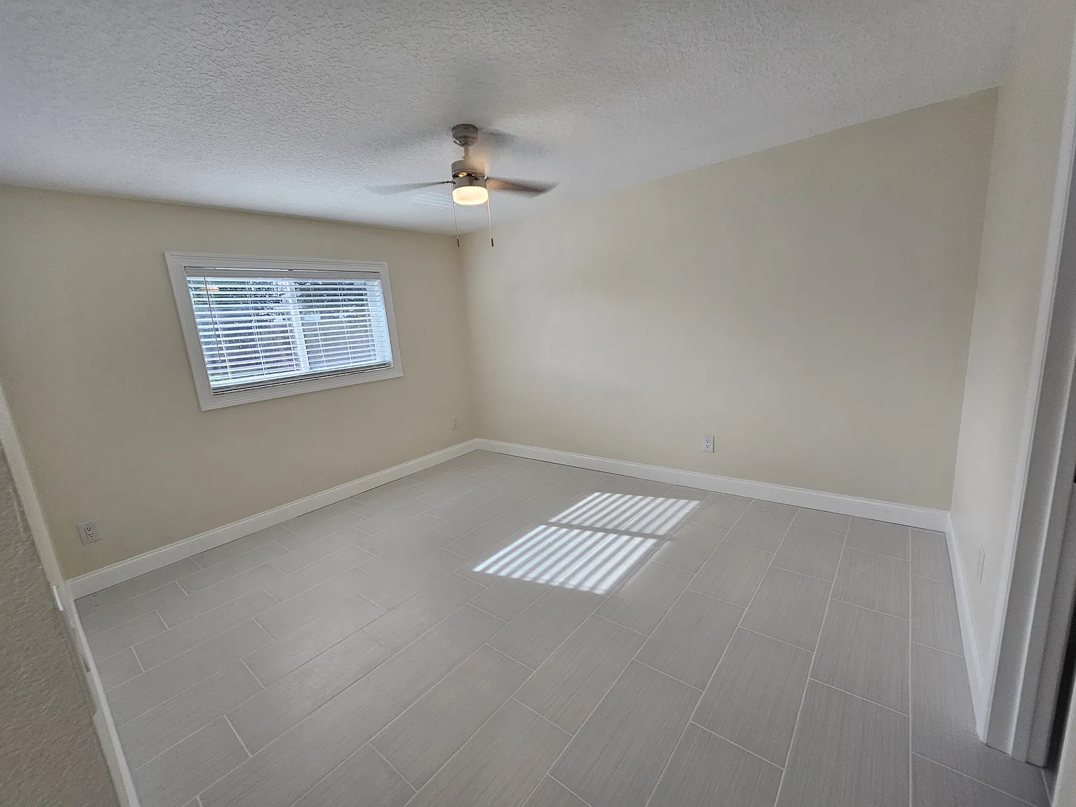 414 Sandpiper Ridge Dr - 1 — Photo 2