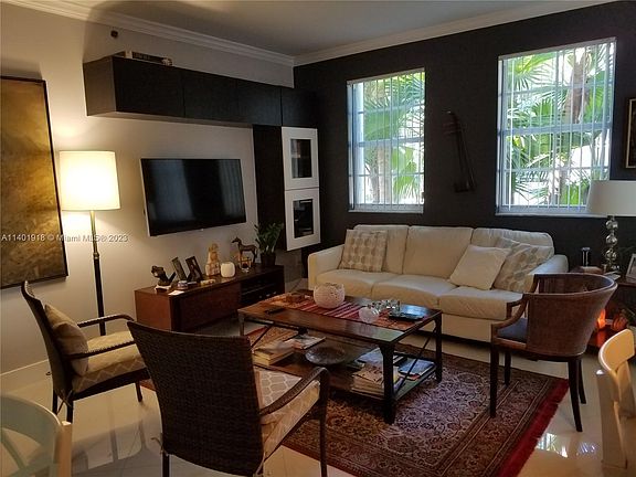 2nd image of 3115 NE 184th St APT 4104
