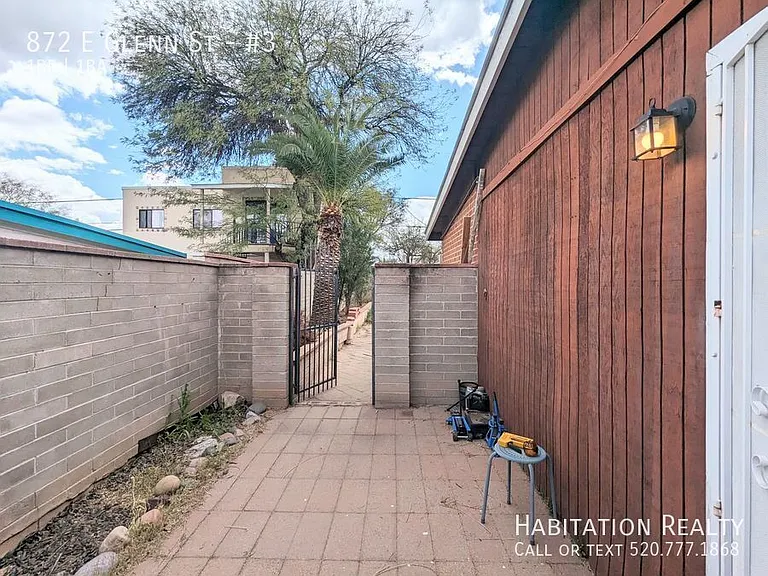 872 E Glenn St #3 — Photo 15