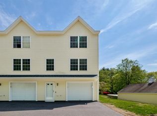 138 Exeter Rd APT 13, Epping, NH 03042