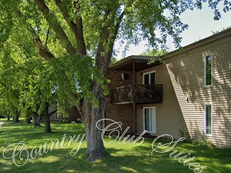 1200 Hespe Dr — Photo 2