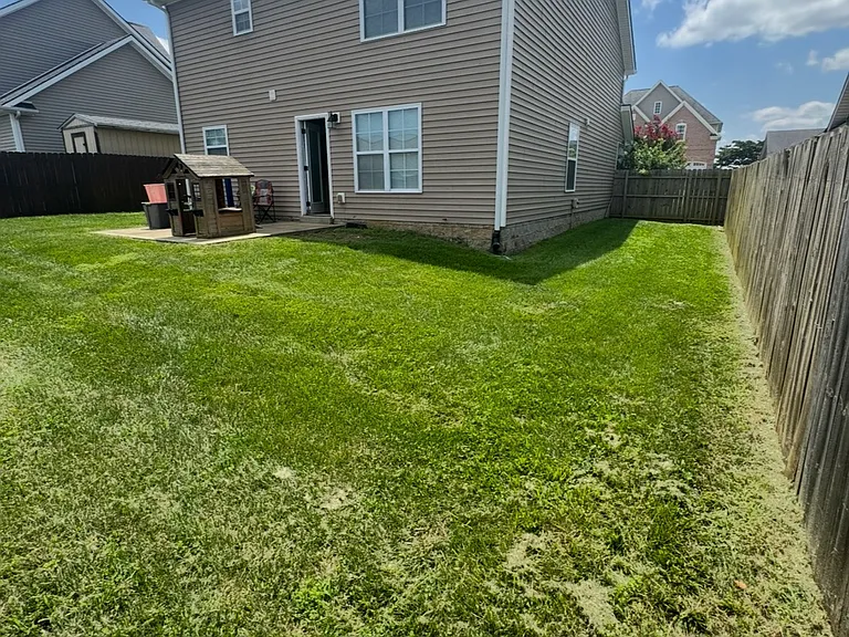111 Castanet Ct — Photo 19
