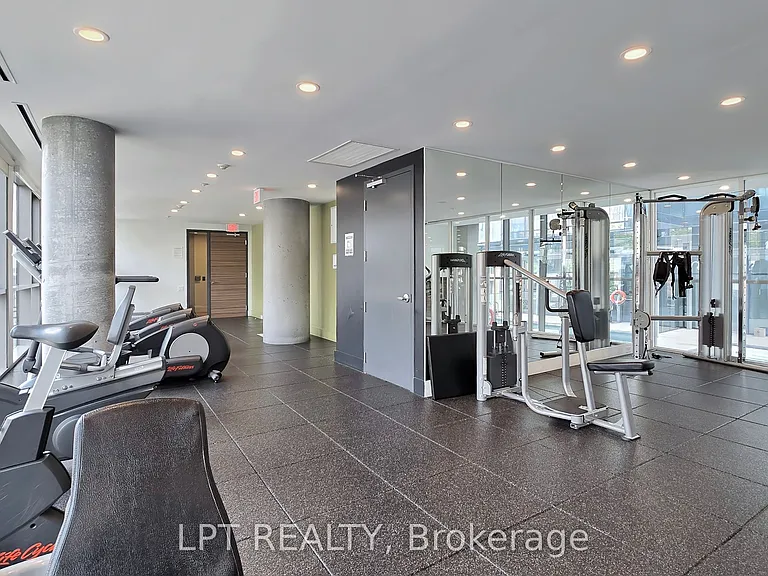 390 Cherry St #503 — Photo 36
