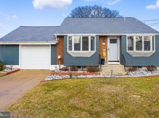 10 Intervale Rd, Hamilton, NJ 08620