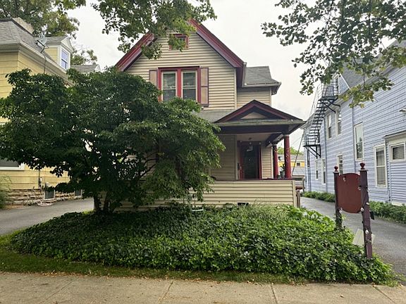 2nd image of 780 University Ave