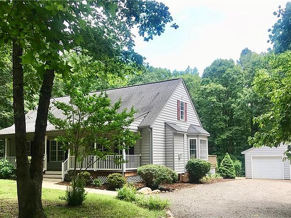 4th image of 665 Bent Creek Ln