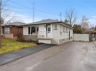 96 W 4th St #2, Hamilton, ON L9C3M9