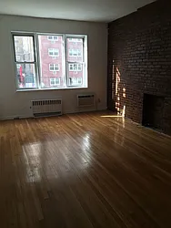 Rented by Acacia Realty