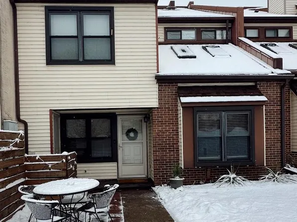 36 Heather Ct, Newtown, PA 18940