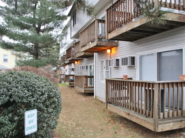 256 Washington Blvd APT 9, Stamford, CT 06902
