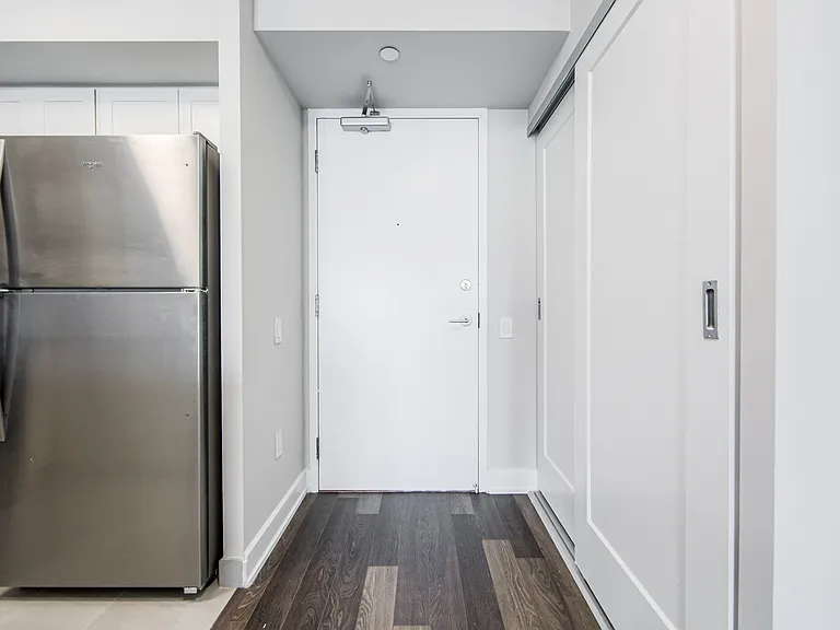 130 Parkway Forest Dr — Photo 6