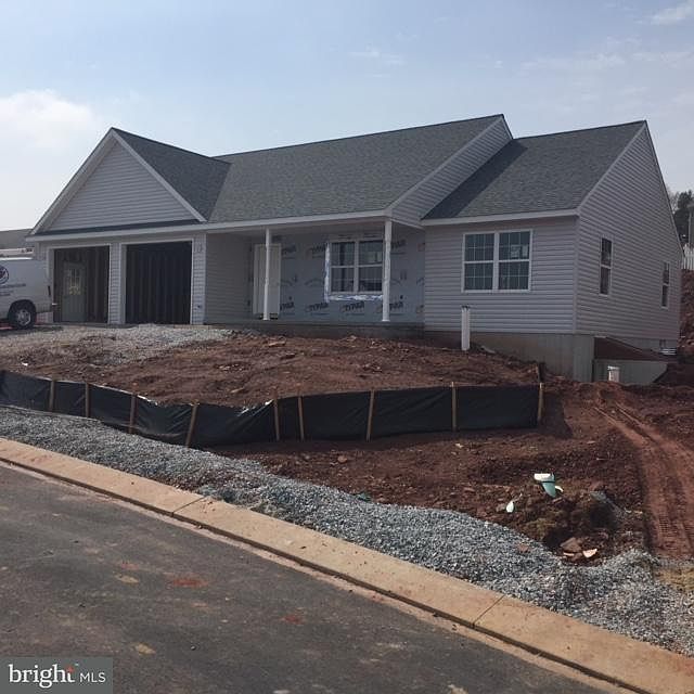 2nd image of 572 Wildflower Dr #2