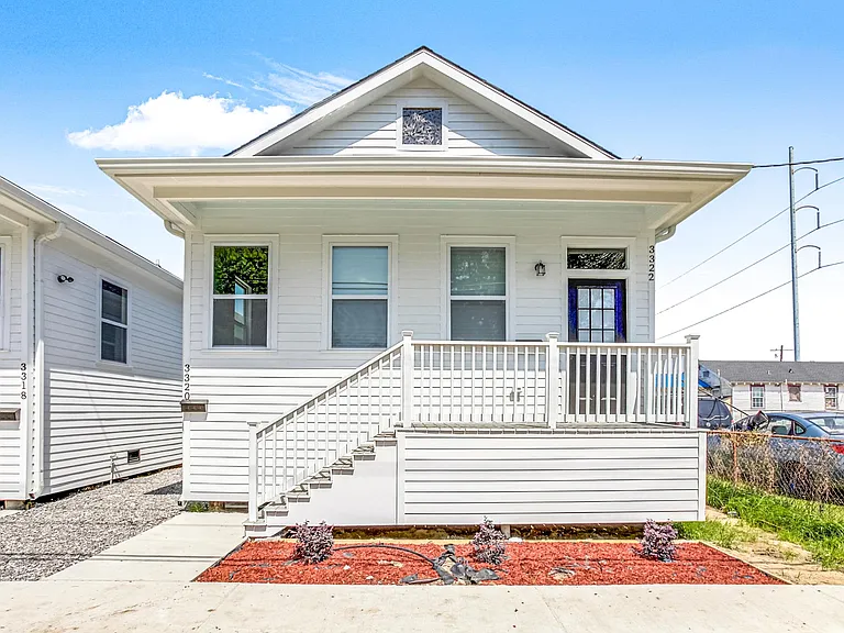 3320 Hollygrove St — Photo 1