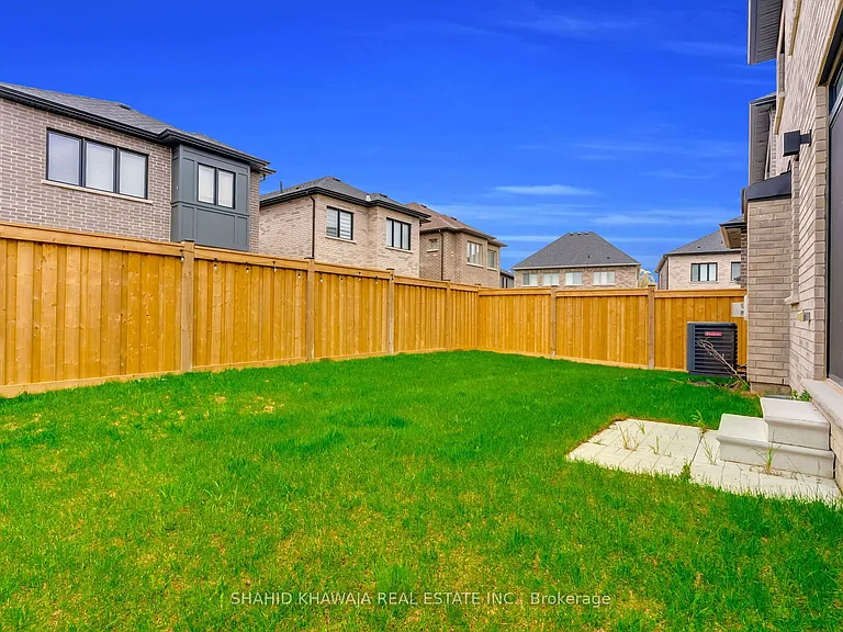 641 Leatherleaf Lndg — Photo 46