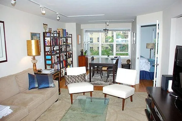 Sold by Citi Habitats | media 18