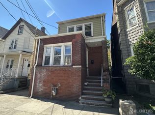 109 Madison Ave, Perth Amboy, NJ 08861