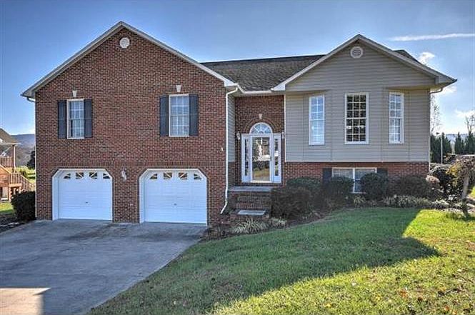 1st image of 443 Grey Fox Dr