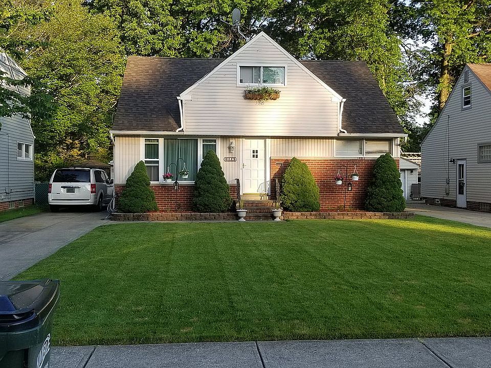 1st image of 286 E 257th St
