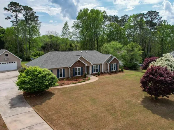 185 Crescent Dr, Newnan, GA 30265