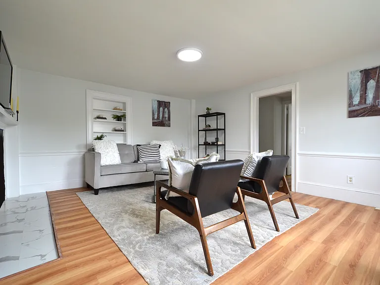 250 Walnut St #B — Photo 8