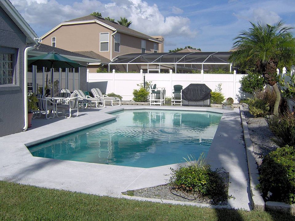 Resort-like backyard