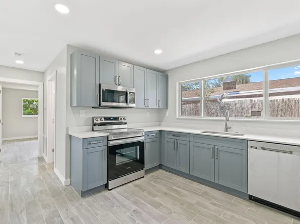 504 SE 9th Court, Fort Lauderdale, FL 33316