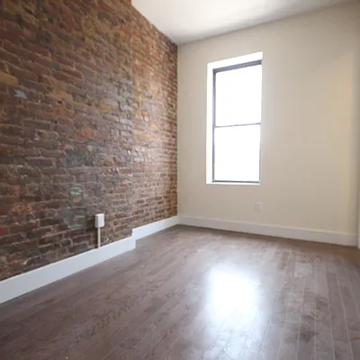 Rented by P Management | media 42