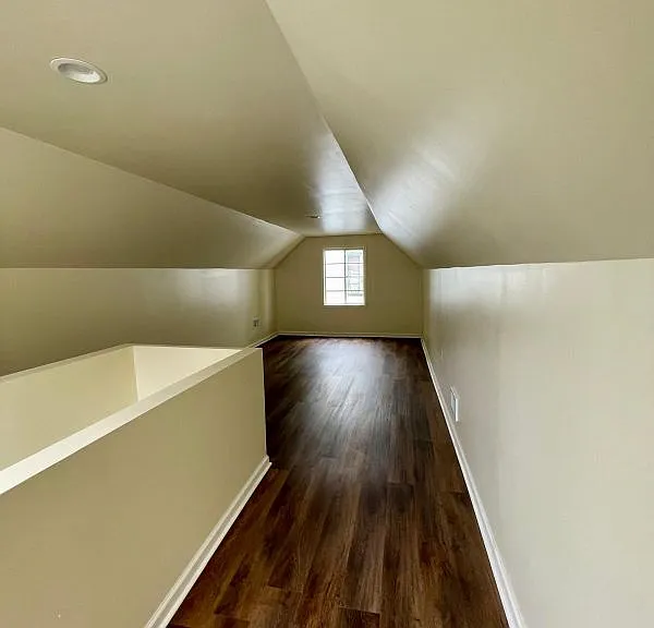 20495 Mendota St — Photo 10