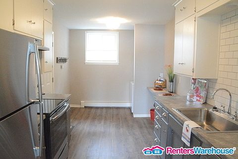 1st image of 32 E Lake St APT 4