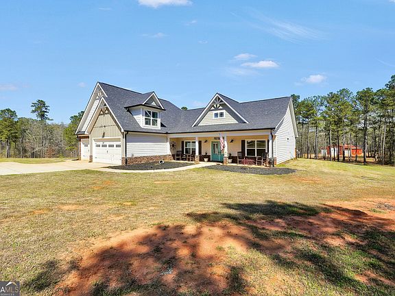 4th image of 795 Silver Dollar Rd