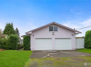 8433 S 18th St, Tacoma, WA 98465