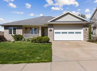 3462 Donegal Ct, Iowa City, IA 52246