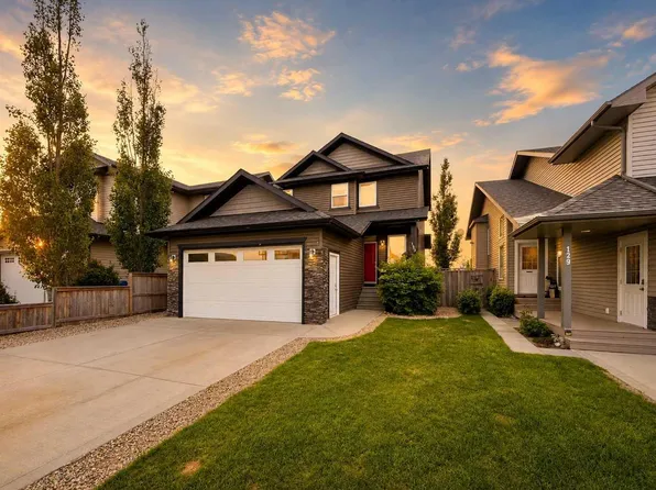 133 Portway Close, Blackfalds, AB T4M 0G8